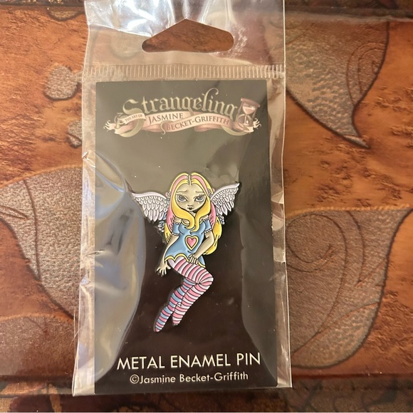Jasmine Beckett-Griffith Fairy Pin - Picture 1 of 3